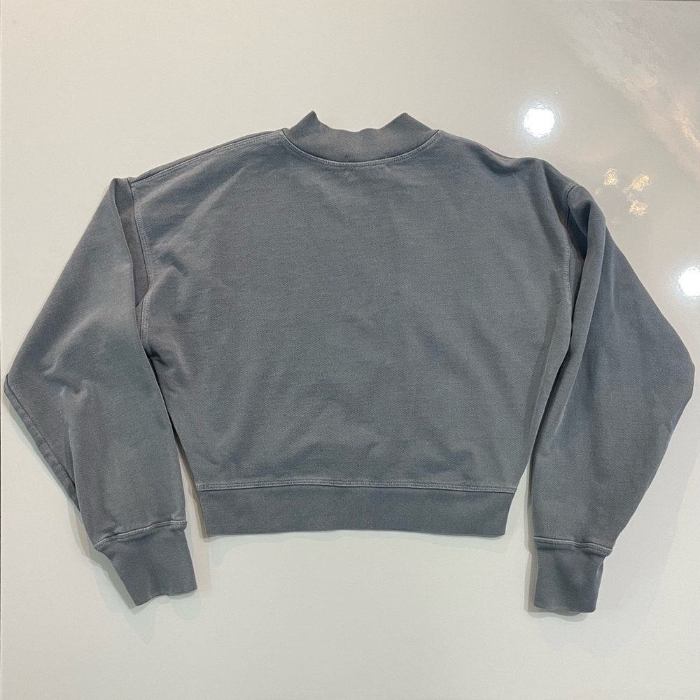 TALENTLESS Gray Cropped Sweatshirt | Size M | EUC - Picture 2 of 8